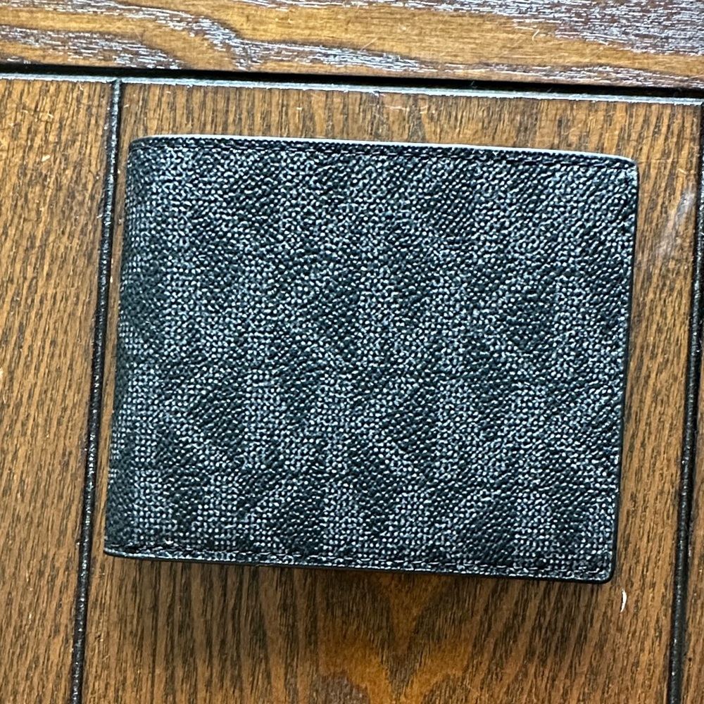 Michael Kors Black Jet Set Slim Billfold Leather Wallet